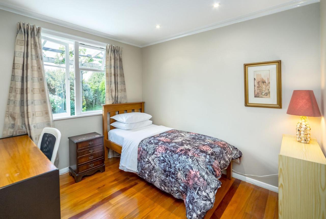 Syrah Serenity Martinborough Exterior photo